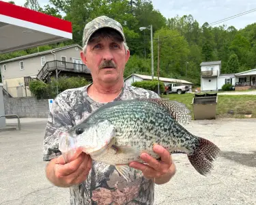 West Virginia angler Jerry Porter shatters previous fish state record by reeling in black crappie