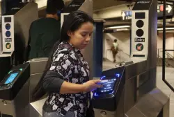 Early Addition: The OMNY tap fail, a new NYC classic