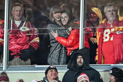 Caitlin Clark gives rare Taylor Swift insight after viral Chiefs moment together