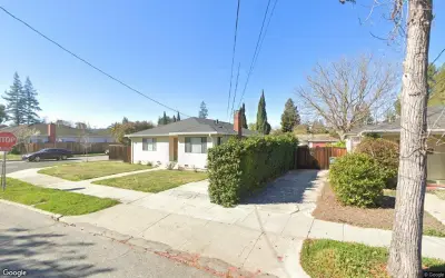 Two-bedroom home sells for $2.9 million in Palo Alto
