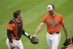 Orioles catcher Adley Rutschman leaves game vs. Red Sox after taking foul ball off mask