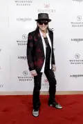 Richie Sambora fractures hand, forced to undergo surgery: ‘So much pain’