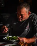 Dan Henderson opens Hendo’s Barrel House in Temecula, blending MMA, food, and community