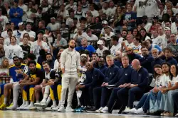 Without Steph Curry, Warriors’ season ends as Timberwolves hold off rally in Game 5